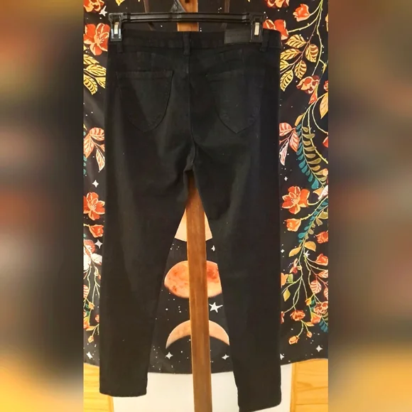 Monkey Ride Jean's - Picture 2 of 4